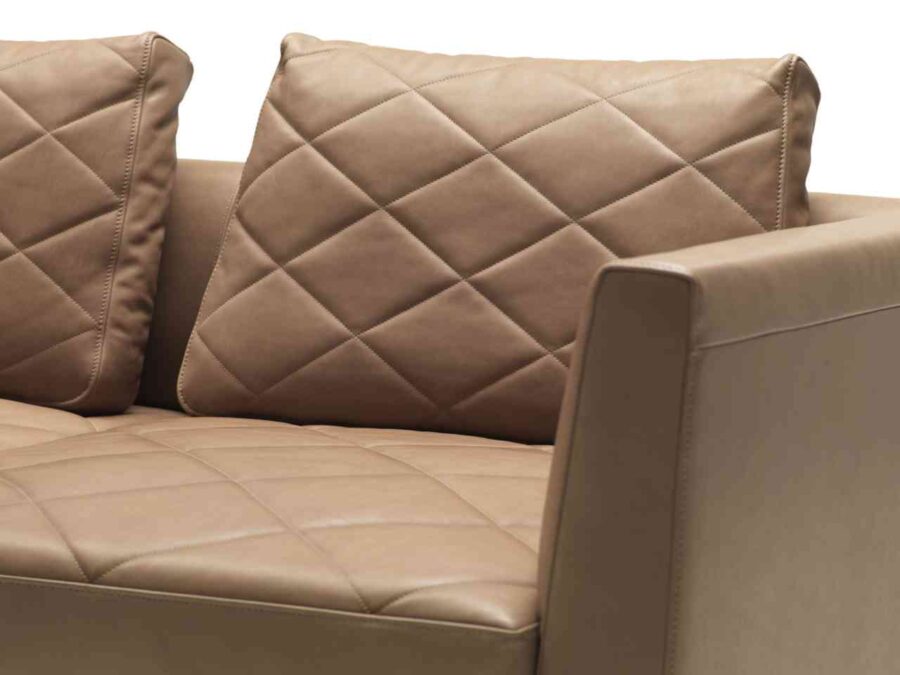 DS-48 Designed by Gordon Guillaumier