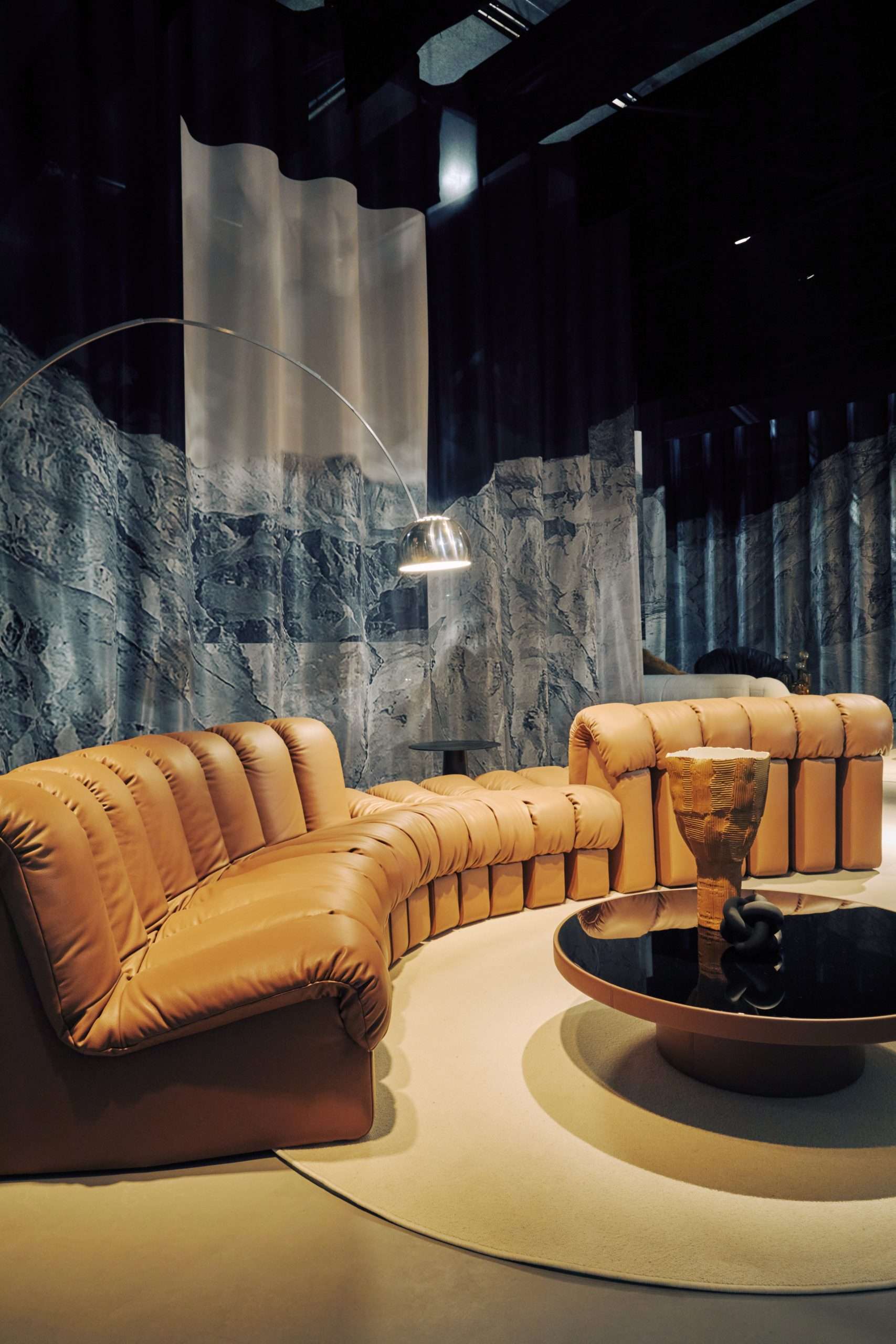 DS-600 Snake Design U. Berger, E. Peduzzi Riva, H. Ulrich, K. Vogt